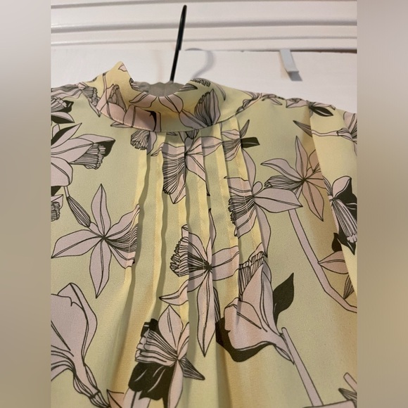 **2011** liz claiborn - Picture 3 of 6